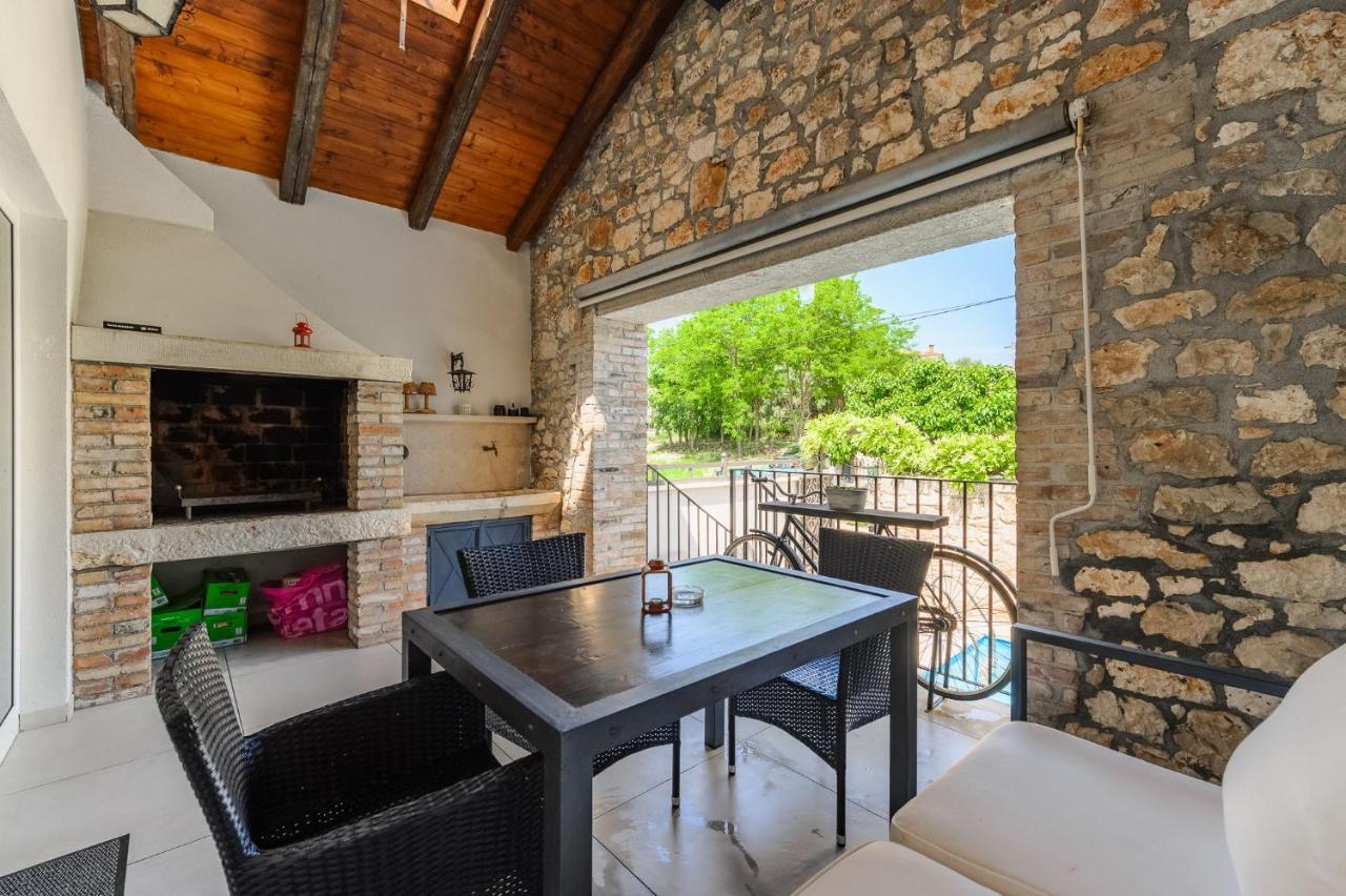 Casa De Stalla With Private Pool In Vila