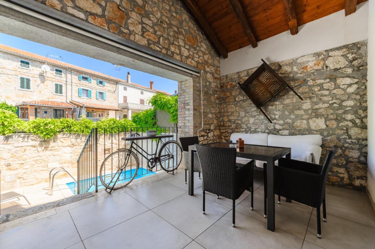 Vila Casa De Stalla With Private Pool In Porec